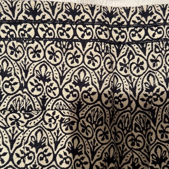Tory Burch 2 - Picture 6 of 8